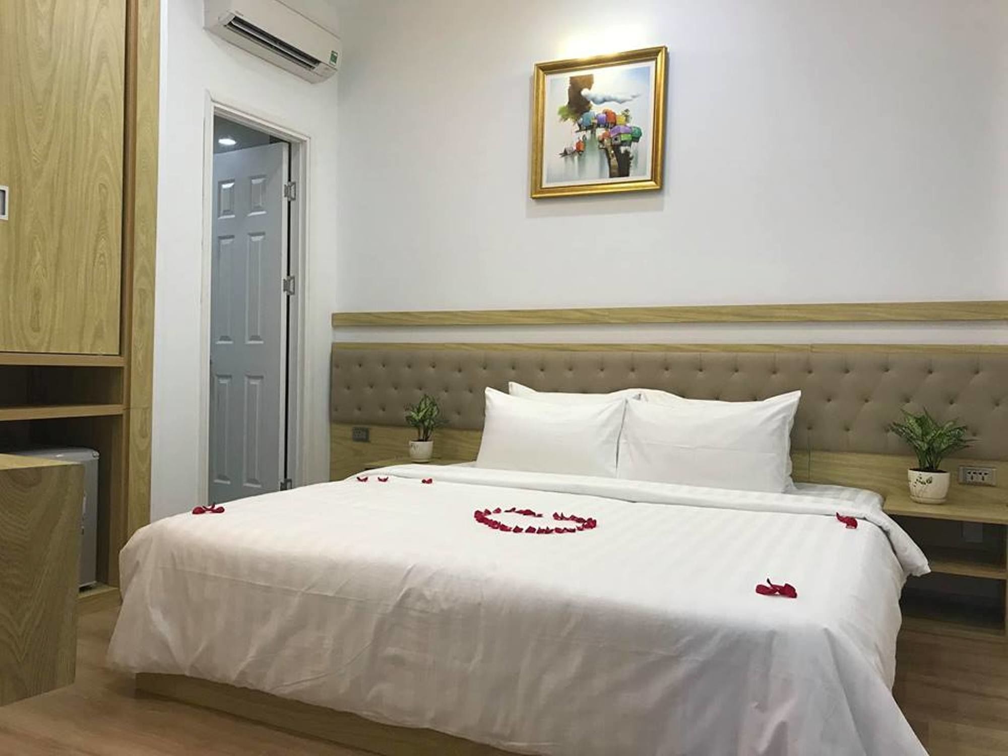 Winston Hotel Хошимин Экстерьер фото