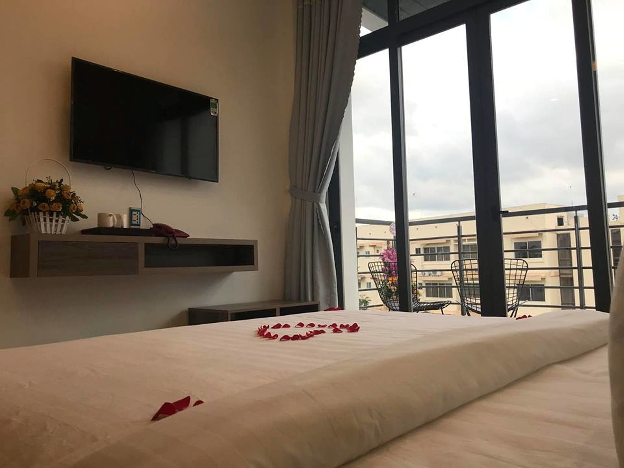 Winston Hotel Хошимин Экстерьер фото